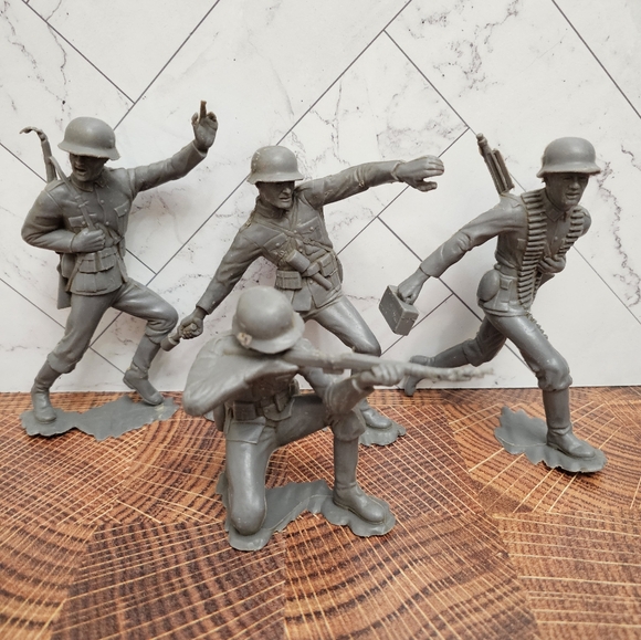 Vintage Louis Marx toys - Picture 1 of 5